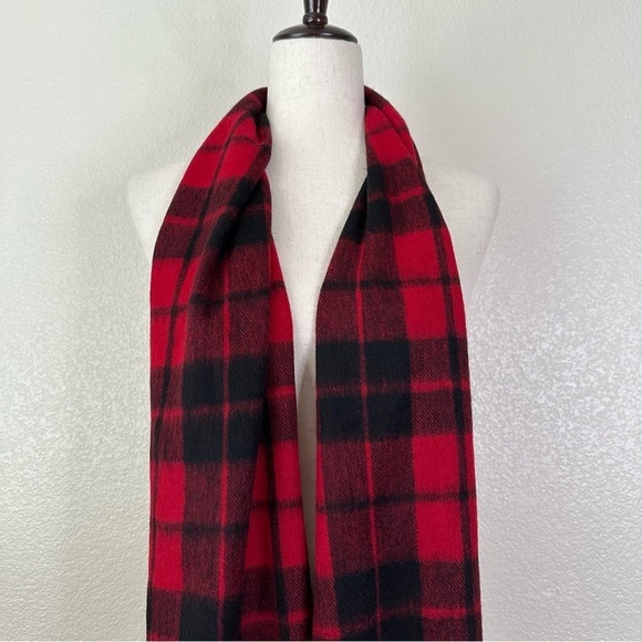 NWT Red Black Plaid 100% Cashmere Fringe Scarf - Picture 3 of 6